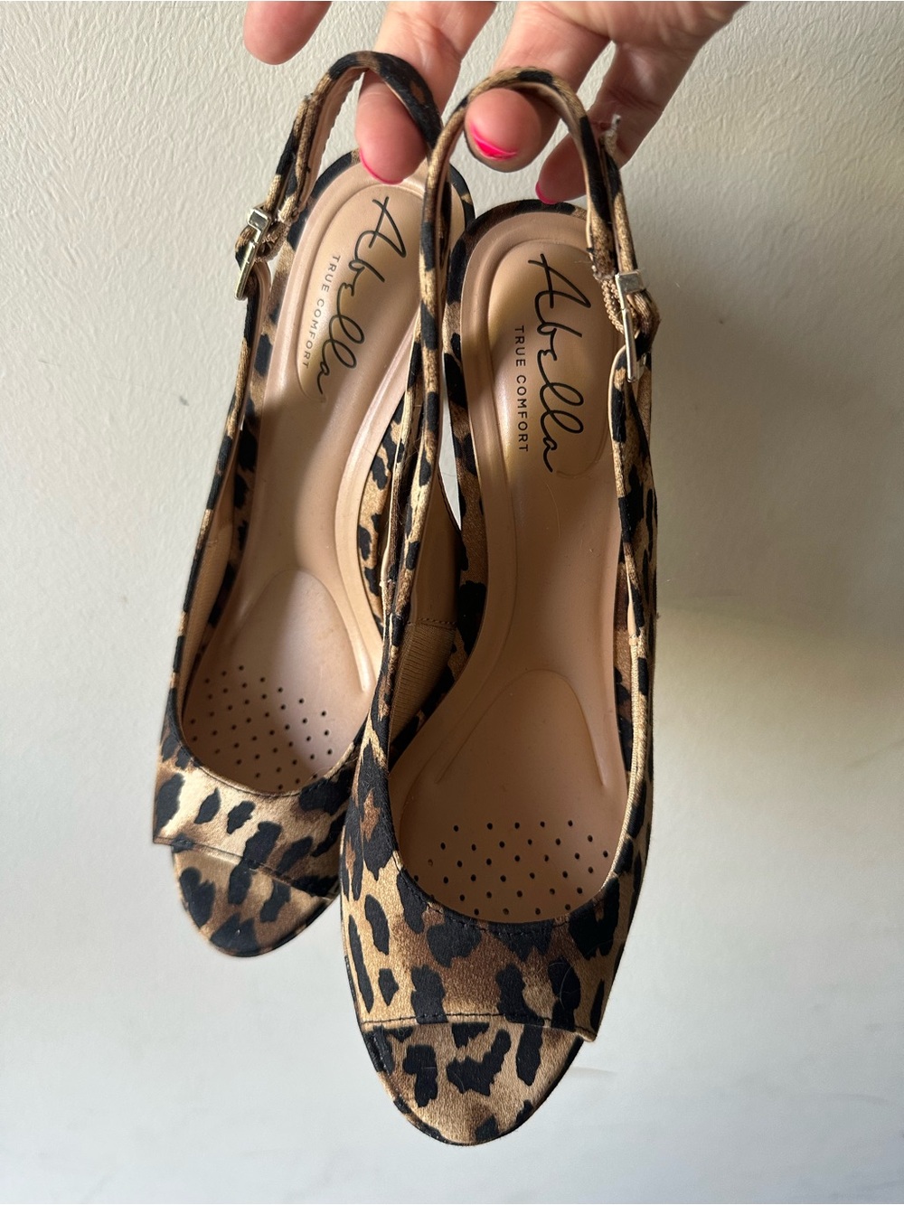 Abella Leopard Print Slingback Peep-Toe Women’s Heels - Tan/Black